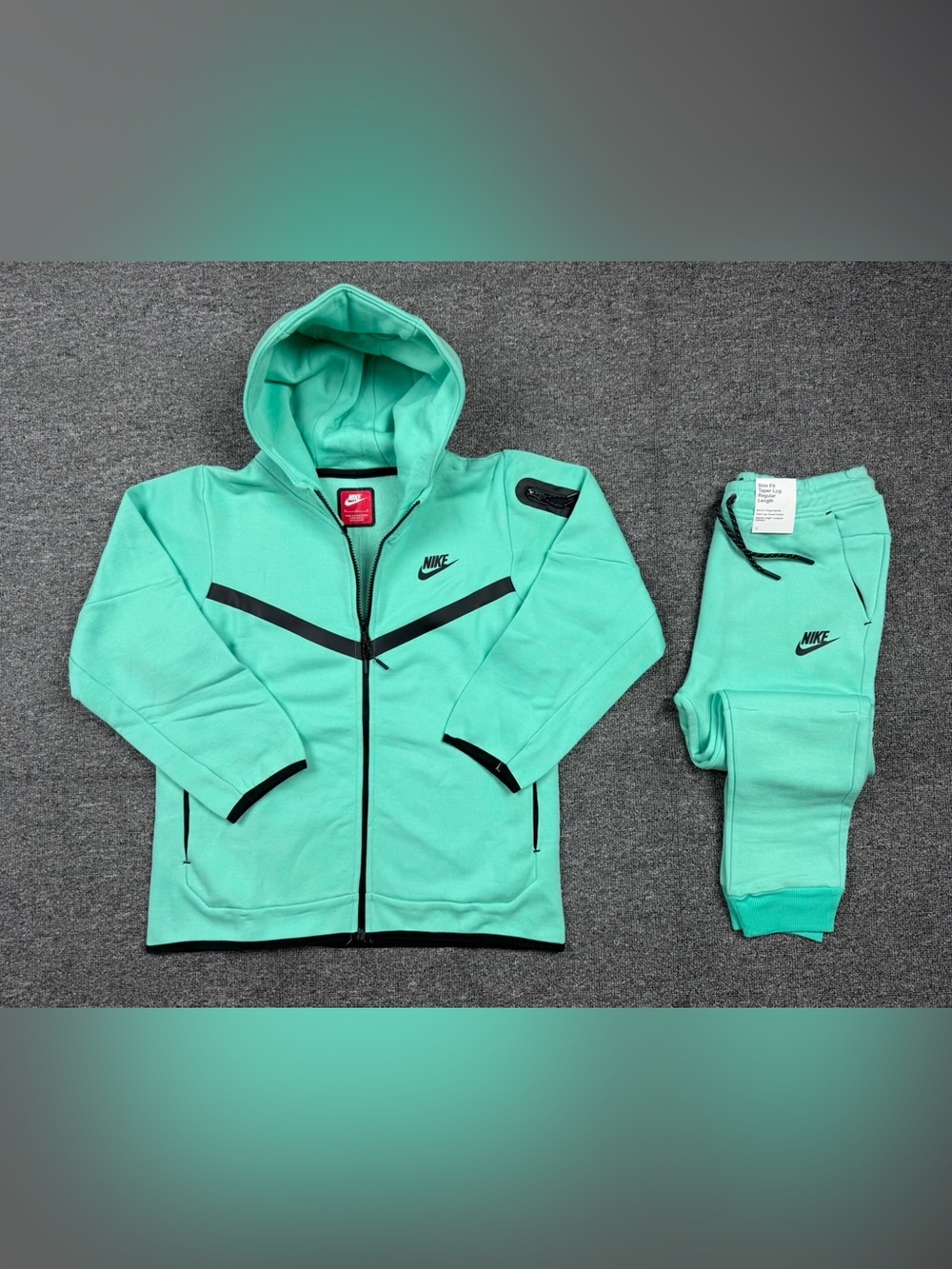 Nike Teal Zip Hoodie & Joggers Set with Black Accents